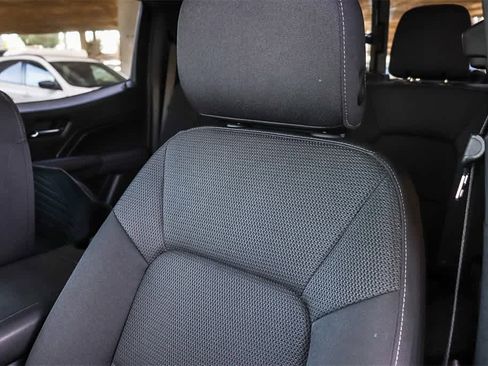 Used 2024 Chevrolet Colorado LT w/ LT Convenience Package image 25