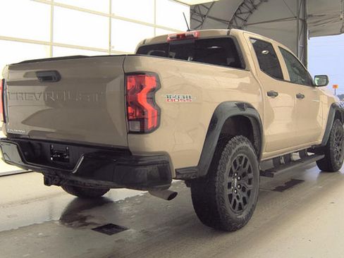 Used 2024 Chevrolet Colorado Trail Boss w/ Advanced Trailering Package AWD/4WD image 6