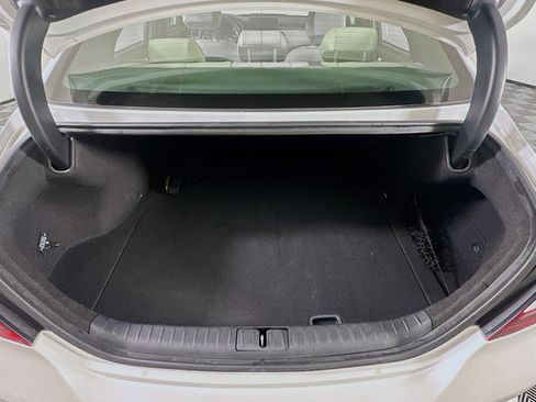 Used 2024 Genesis G70 2.5T image 29