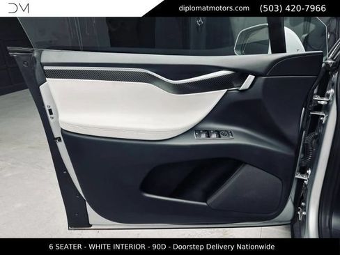 Used 2017 Tesla Model X 90D AWD/4WD image 28