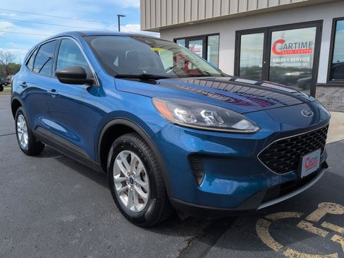 Used 2022 Ford Escape SE w/ Convenience Package AWD/4WD image 2