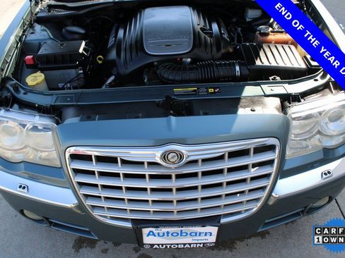 Used 2005 Chrysler 300 C w/ Navigation & Sound Group II image 26