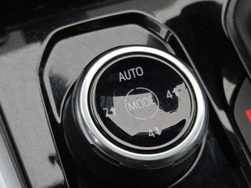 Used 2024 Chevrolet Colorado Trail Boss w/ Advanced Trailering Package image 7