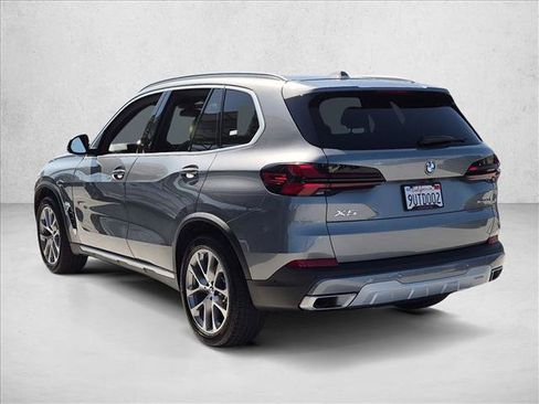 Used 2026 BMW X5 sDrive40i w/ Premium Package RWD image 8