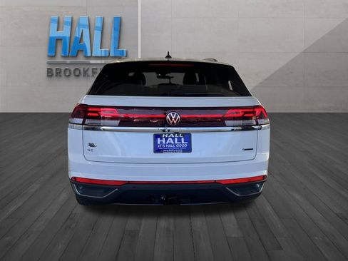 New 2026 Volkswagen Atlas Cross Sport SE image 4