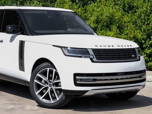 New 2027 Land Rover Range Rover Long Wheelbase SE AWD/4WD image 9
