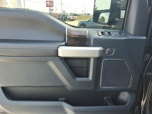 Used 2022 Ford F350 Lariat w/ Lariat Ultimate Package image 13