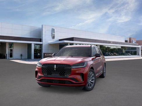 New 2026 Lincoln Aviator 2WD w/ Jet Appearance Package image 3