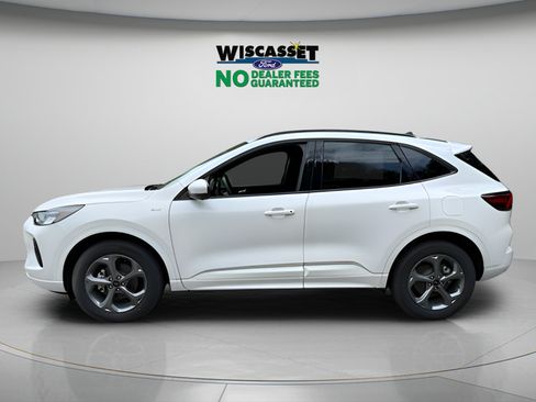 Used 2024 Ford Escape ST-Line Select w/ Tech Pack #2 AWD/4WD image 2