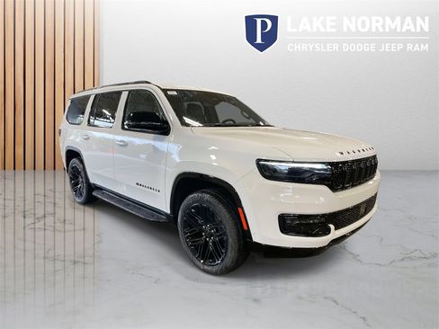 New 2025 Jeep Wagoneer Series II w/ Premium Group I image 2