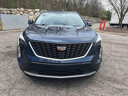 Used 2021 Cadillac XT4 Premium Luxury AWD/4WD image 8