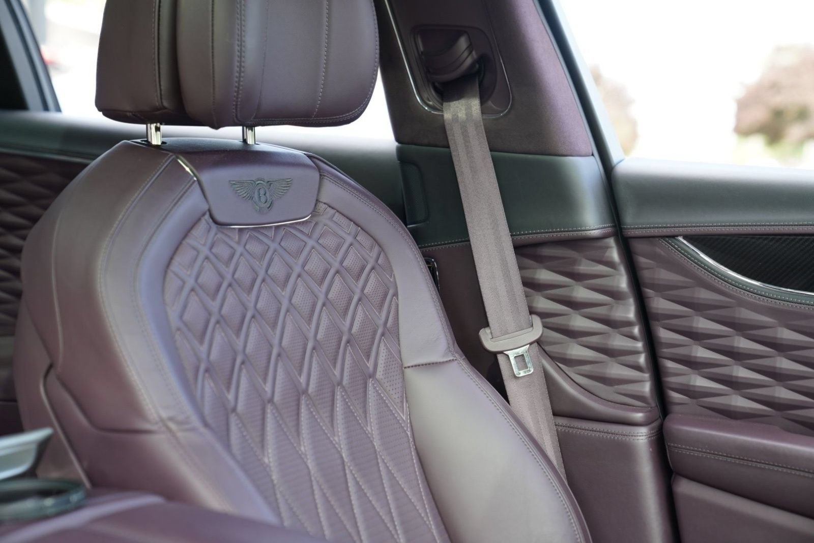 Used 2023 Bentley Flying Spur S V8 AWD/4WD image 37