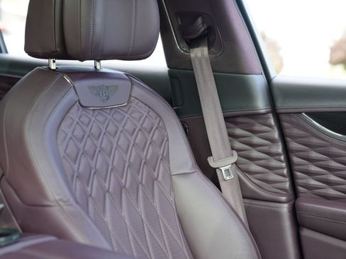 Used 2023 Bentley Flying Spur S V8 AWD/4WD image 37