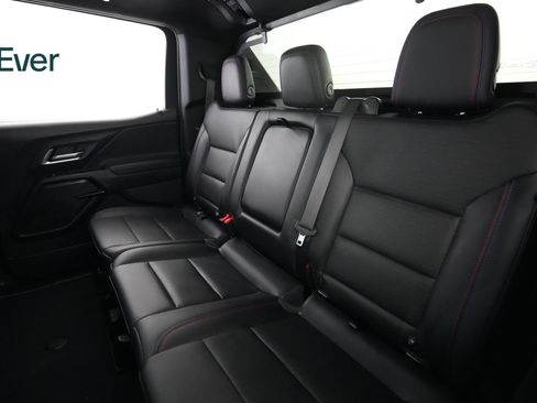 Used 2025 Chevrolet Silverado EV RST AWD/4WD image 18