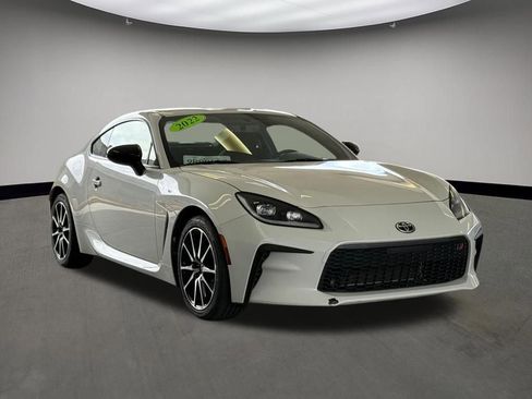 Used 2022 Toyota GR86 w/ ALL Weather Mat Package (TMS) RWD image 1