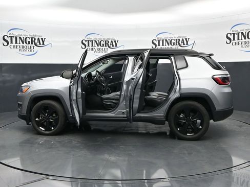 Used 2021 Jeep Compass Latitude FWD image 46