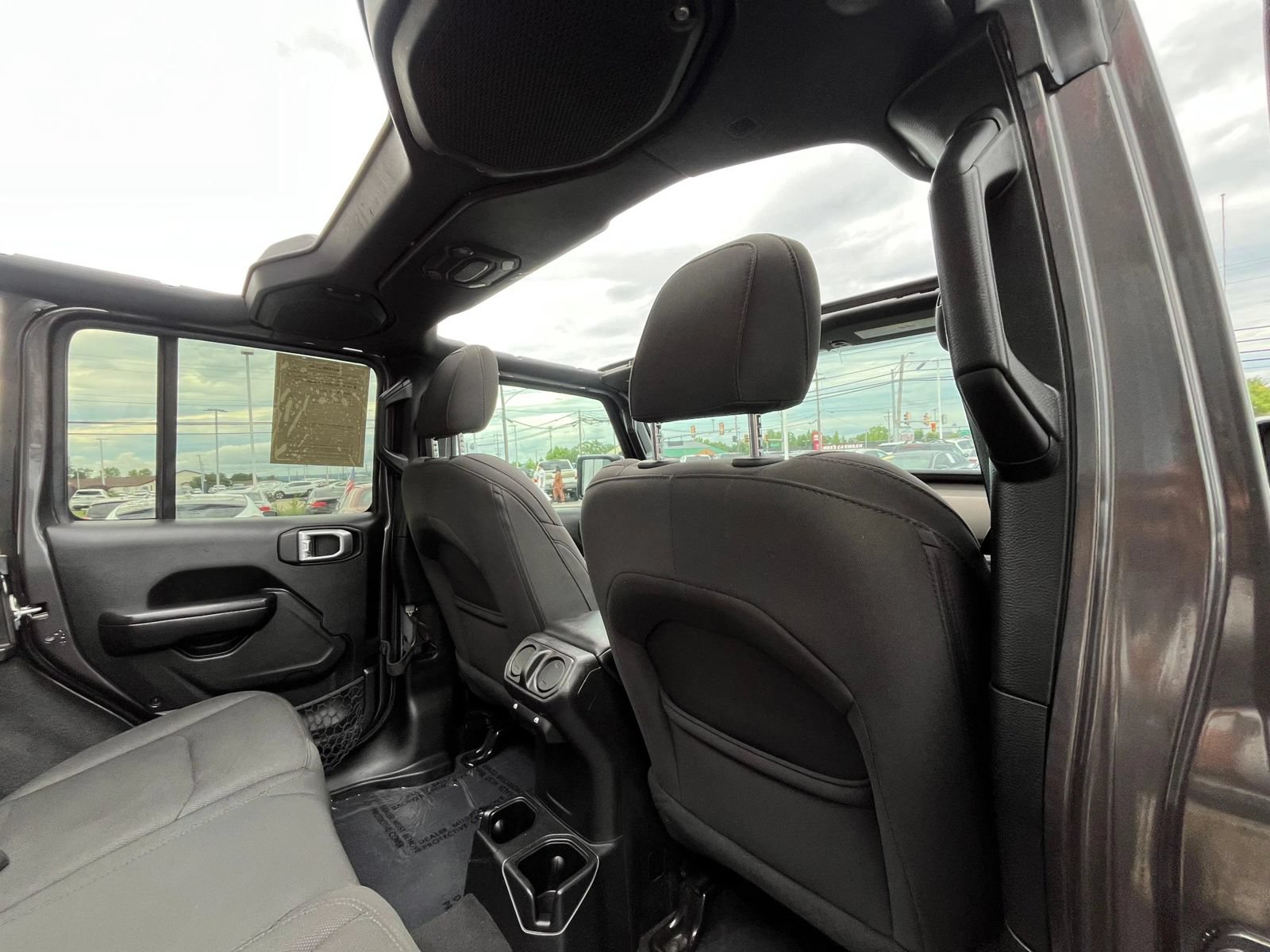 Used 2020 Jeep Wrangler Unlimited Sport S AWD/4WD image 36