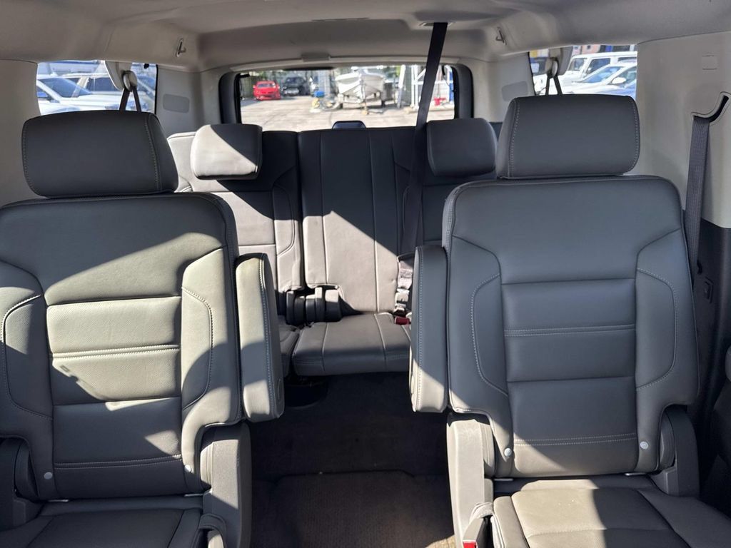 Used 2019 GMC Yukon XL Denali w/ Denali Ultimate Package RWD image 11