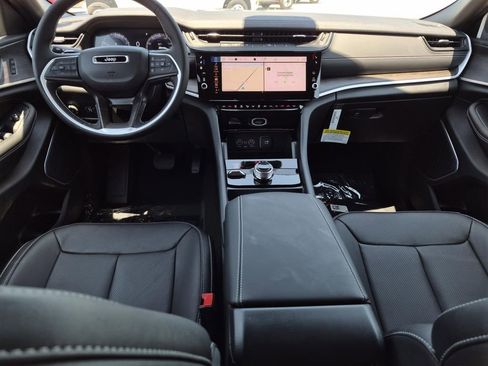New 2026 Jeep Grand Cherokee Limited AWD/4WD image 16