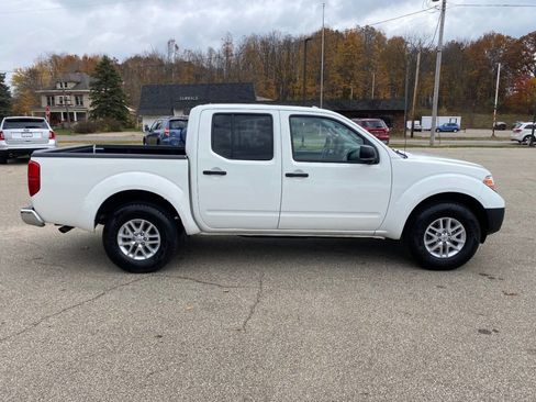 Used 2017 Nissan Frontier SV image 7