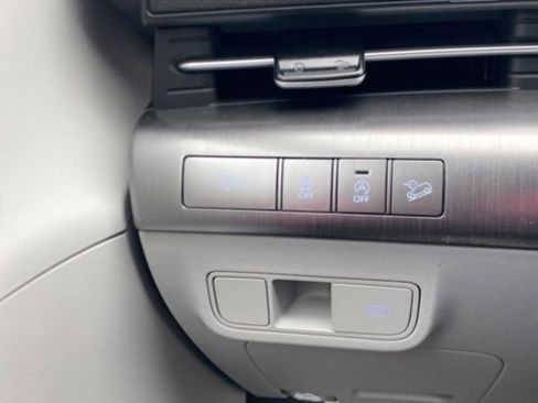 New 2026 Hyundai Kona SE FWD image 18