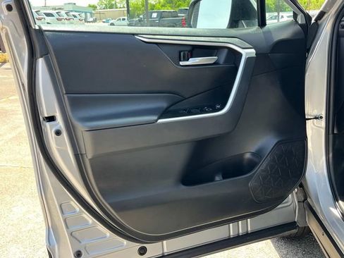 Used 2023 Toyota RAV4 XLE FWD image 29