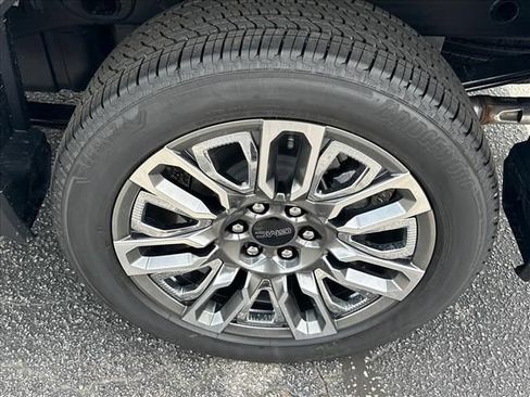 New 2026 GMC Sierra 1500 Denali Ultimate AWD/4WD image 17