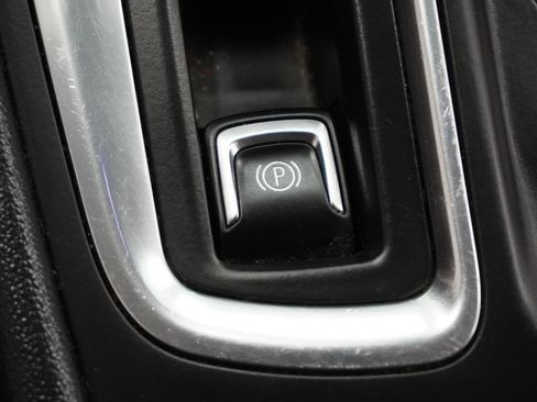 Used 2024 Chevrolet Equinox LT image 35