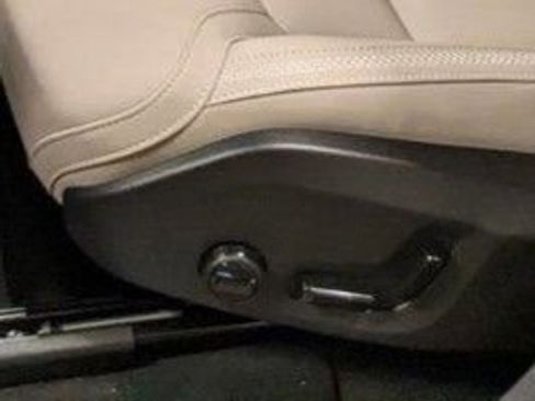 New 2026 Volvo XC90 B6 Plus w/ Protection Package Premier image 12