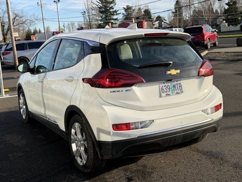 Used 2020 Chevrolet Bolt LT image 5