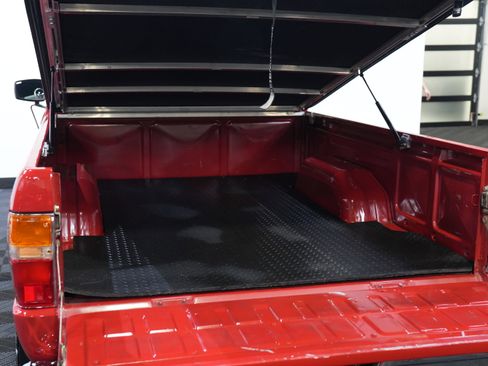 Used 1988 Toyota Pickup Deluxe image 41