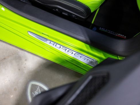 Used 2023 Lamborghini Huracan EVO AWD/4WD image 32