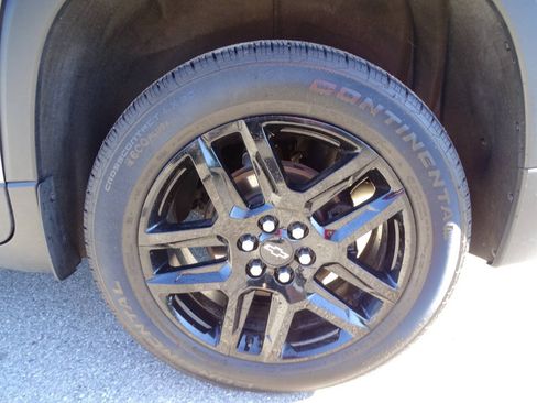 Used 2023 Chevrolet Traverse AWD LS w/ Safety Package image 47