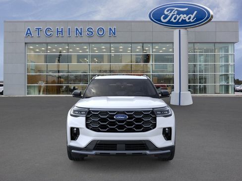 New 2026 Ford Explorer Platinum image 6