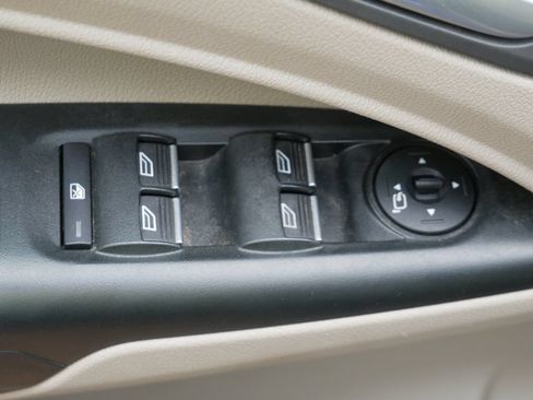 Certified 2017 Ford Transit Connect Titanium FWD image 17