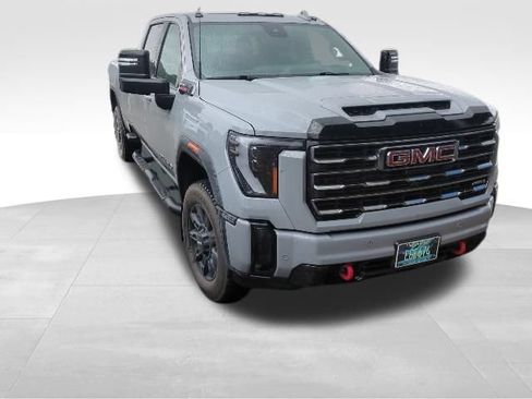Used 2025 GMC Sierra 3500 AT4 w/ AT4 Premium Plus Package AWD/4WD image 5