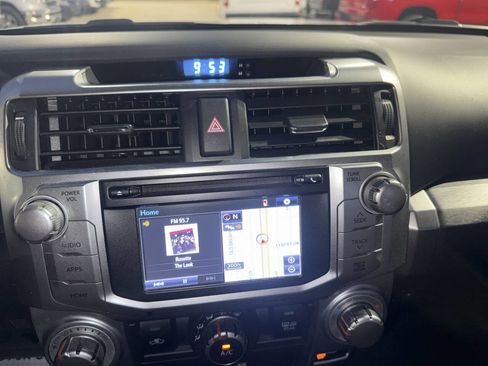 Used 2018 Toyota 4Runner SR5 RWD image 23