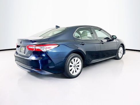 Used 2020 Toyota Camry LE w/ Carpet Mat Package FWD image 9
