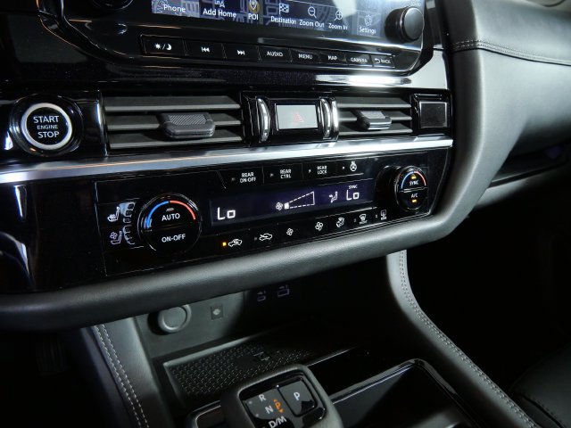 Used 2023 Nissan Pathfinder Platinum AWD/4WD image 23