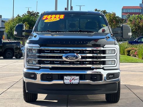 Used 2023 Ford F250 Lariat w/ FX4 Off-Road Package image 10