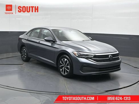 Used 2024 Volkswagen Jetta S FWD image 4