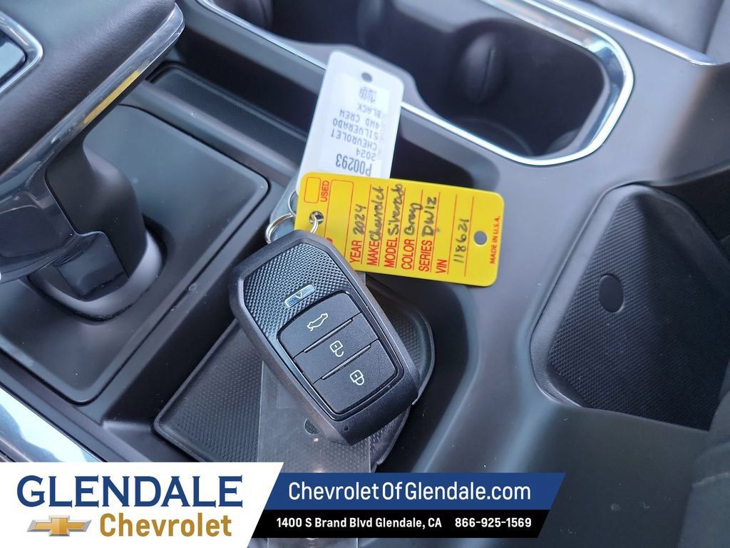 Used 2024 Chevrolet Silverado 1500 LT Trail Boss w/ LT Trail Boss Premium Package AWD/4WD image 36