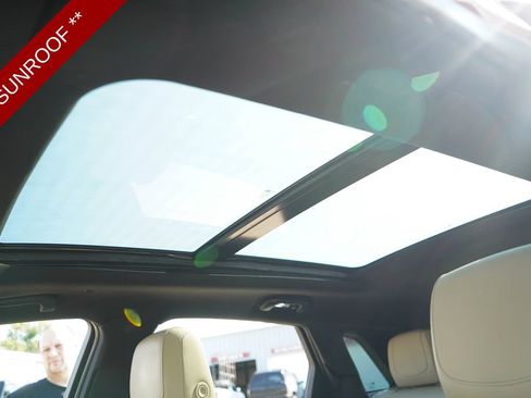 Used 2017 Cadillac XT5 Luxury w/ Driver Awareness Package FWD image 13