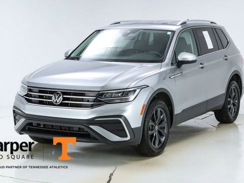 Used 2022 Volkswagen Tiguan SE image 39