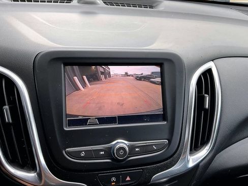 Used 2022 Chevrolet Equinox LT FWD image 21