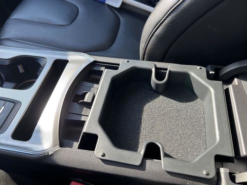 Used 2022 Ford Edge Titanium image 33