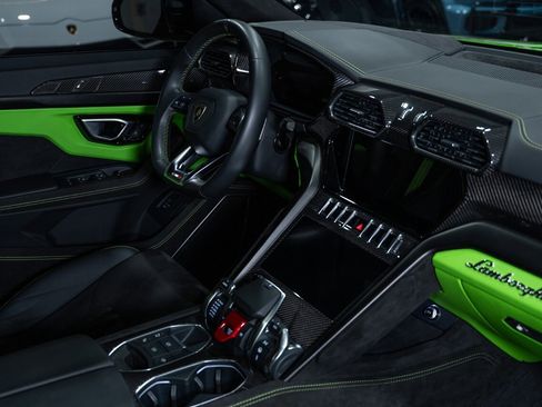 Used 2023 Lamborghini Urus S image 59