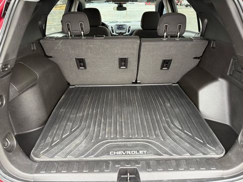 Used 2020 Chevrolet Equinox LT image 9