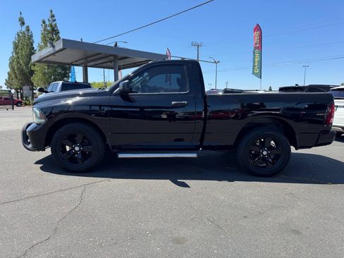 Used 2014 RAM 1500 Express RWD image 9