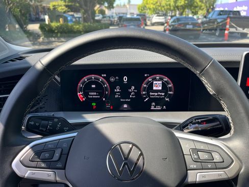 Used 2026 Volkswagen Tiguan SE AWD/4WD image 30